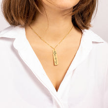 Load image into Gallery viewer, Boyfriend Mom Name & Birthflower Necklace Christmas